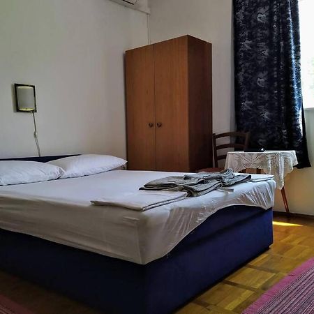 Appartement Davor à Tučepi Extérieur photo