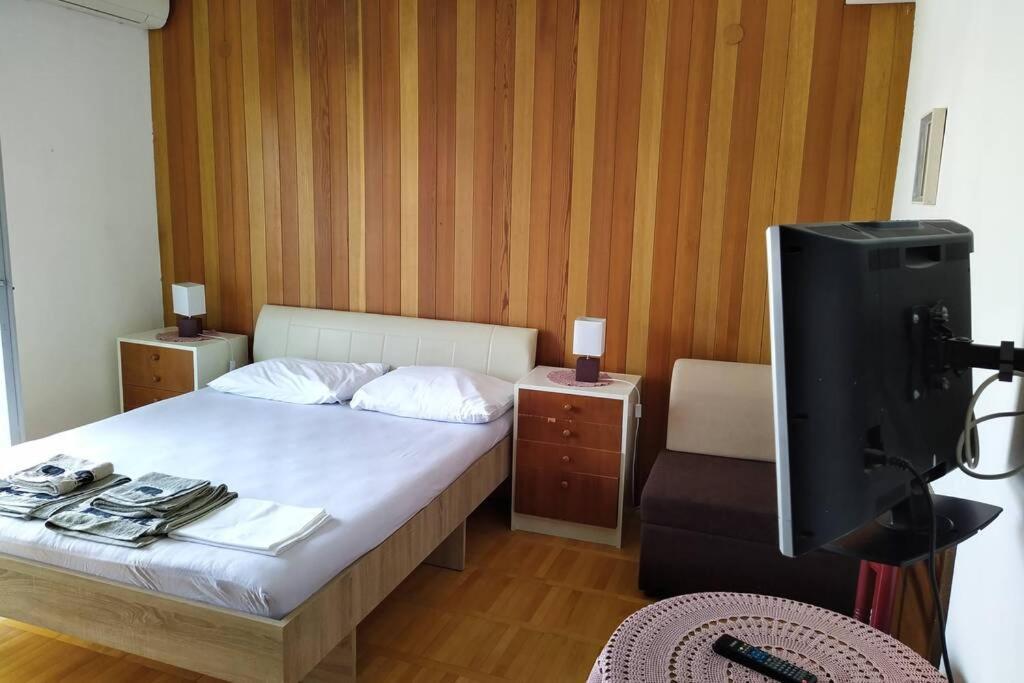 Appartement Davor à Tučepi Extérieur photo