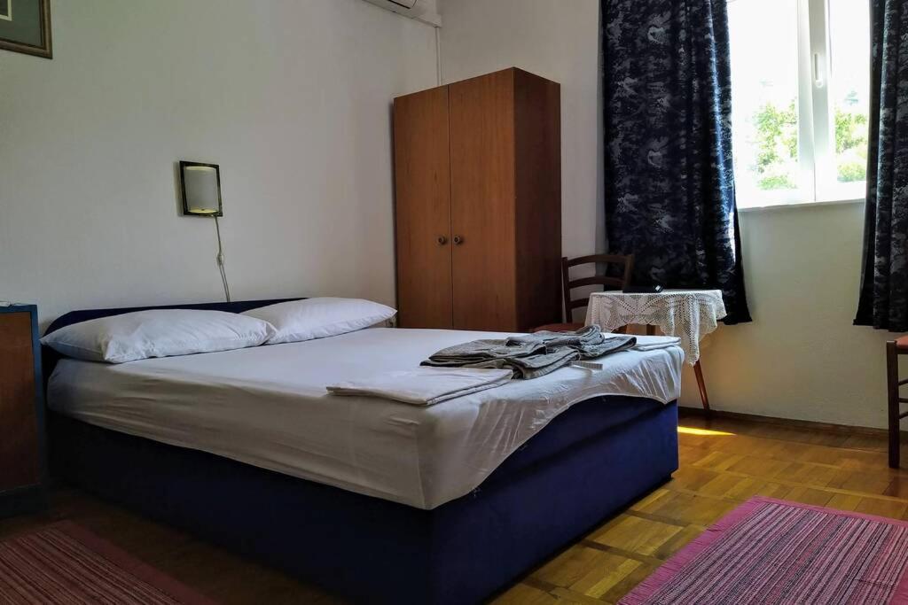 Appartement Davor à Tučepi Extérieur photo